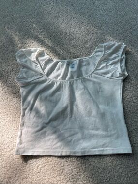 Brandy Melville White Scoop Cap Sleeve Crop Top